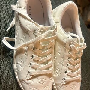 NEW/unworn Katy Perry Collections Women's White Sneakers 9.5